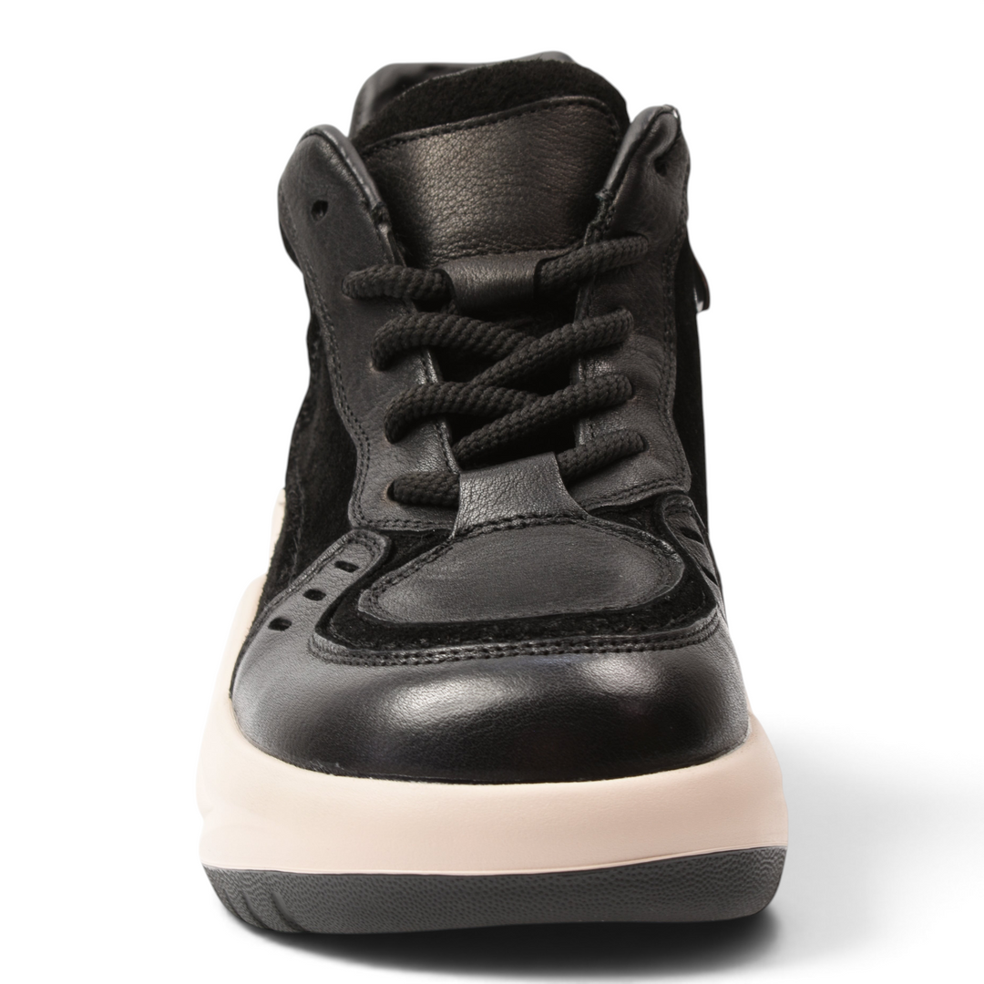 ada-shoes.ro Franco Gerardo Ghete 10875-N black leather sneakers with a thick beige platform sole and lace-up front