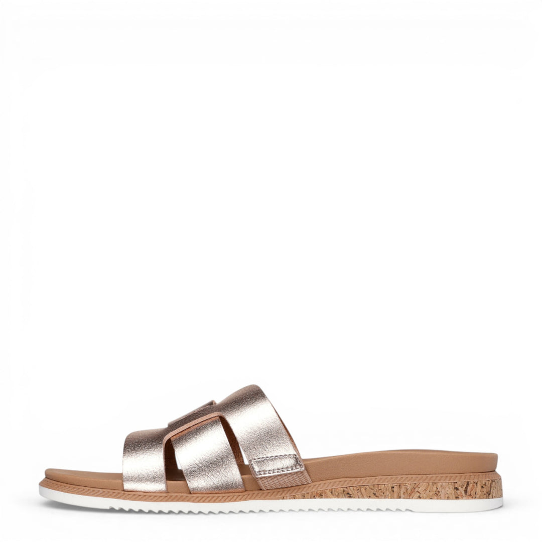 Skechers Bobs Desert Kiss Low Peak Look