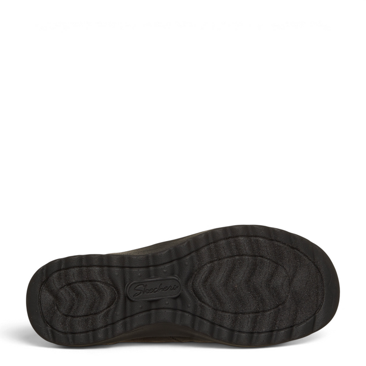 ada-shoes.ro Skechers black ankle boot outsole with textured rubber tread pattern for traction and brand logo detail