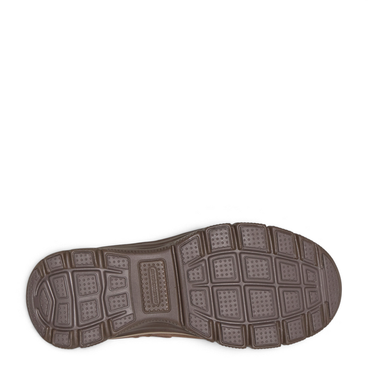 ada-shoes.ro Skechers Glide-Step chocolate brown suede boot outsole with geometric traction pattern