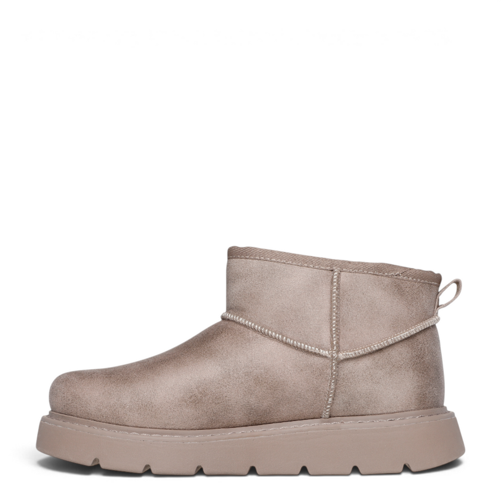 ada-shoes.ro Skechers Keepsakes taupe faux suede ankle boots with a thick wedge sole and slip-on design.