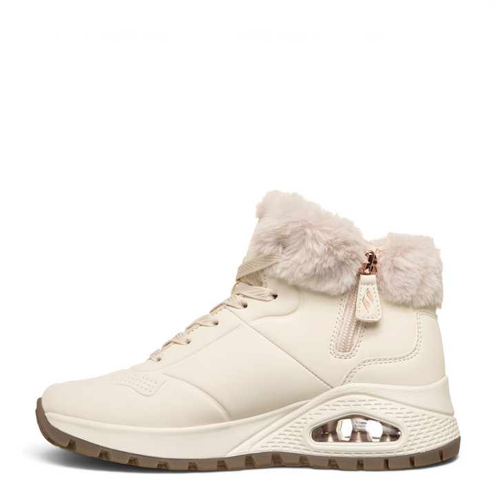 ada-shoes.ro Skechers Uno Rugged Arctic Avenue off-white mid-top sneaker with faux fur collar and air-cushioned sole
