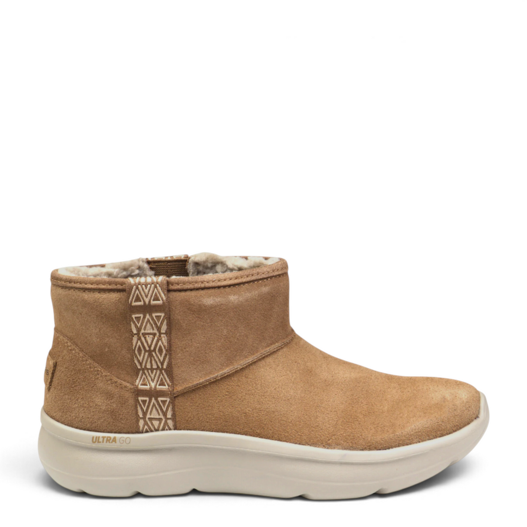 ada-shoes.ro Skechers chestnut suede slip-on winter booties with faux fur lining and geometric side detail