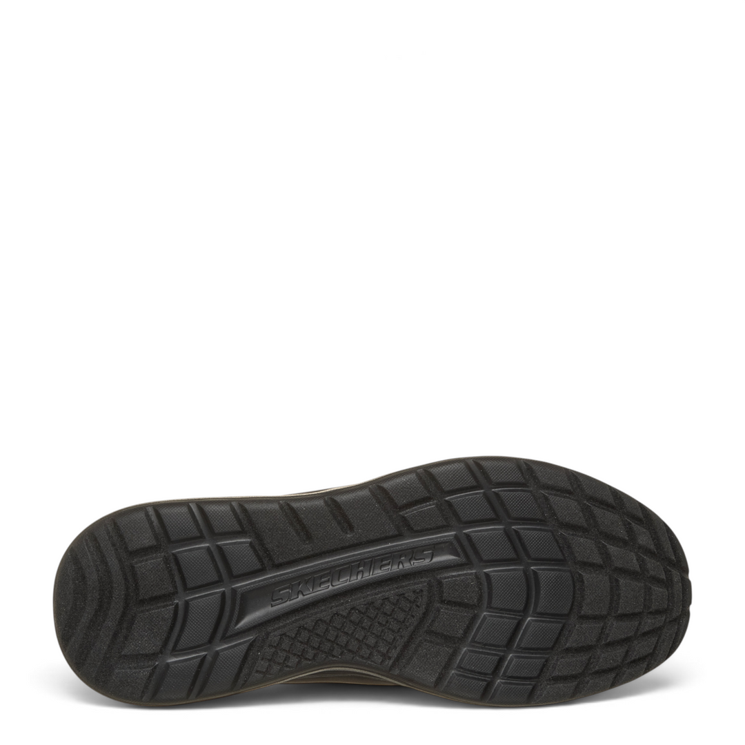 ada-shoes.ro Skechers Sterling Cedrick black sneaker outsole with flexible traction pattern and embossed logo