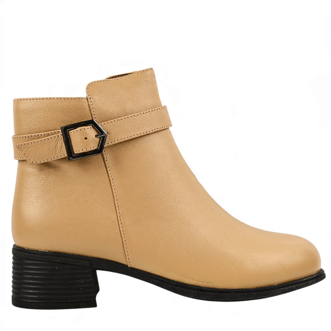 ada-shoes.ro Berliner cream leather ankle boots with a decorative buckle strap and a comfortable black block heel.