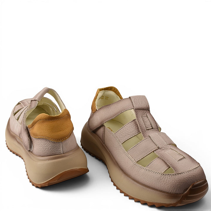 Sneakers KM8882