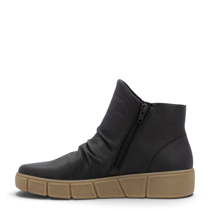 ada-shoes.ro Remonte black leather ankle boots with slouchy design, side zippers, and a thick caramel rubber sole.