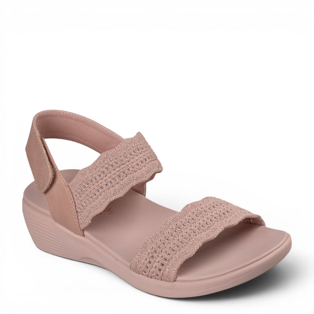 Skechers Arya Favorite Find