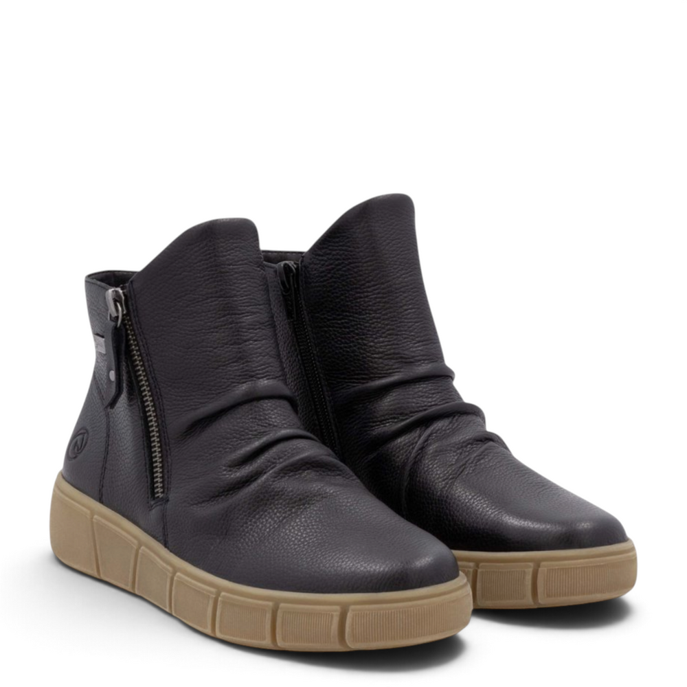 ada-shoes.ro Remonte black leather ankle boots with slouchy design, waterproof remonteTEX membrane, and caramel sole