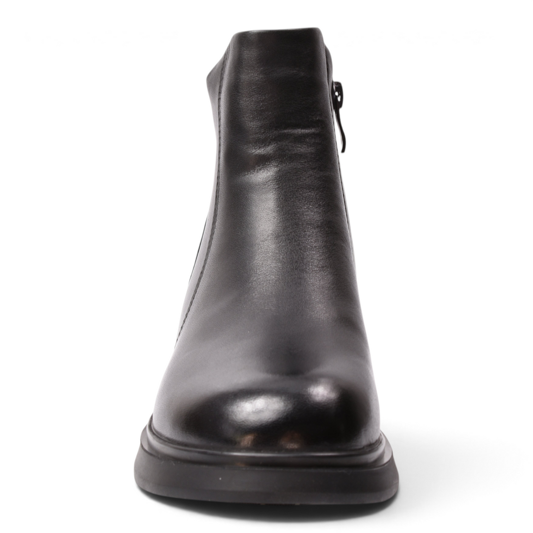 ada-shoes.ro M5295-N black leather ankle boots with side zipper and chunky sole