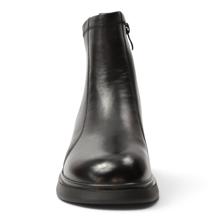 ada-shoes.ro black leather ankle boots with a side zipper and a thick rubber sole