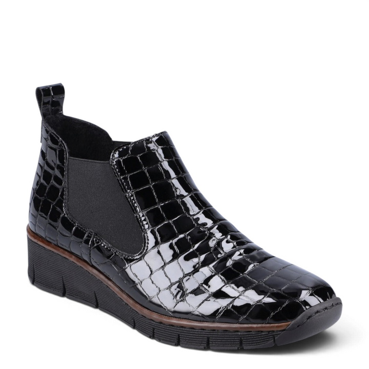 ada-shoes.ro Rieker Chelsea boots in black patent leather with a crocodile texture and comfortable platform sole