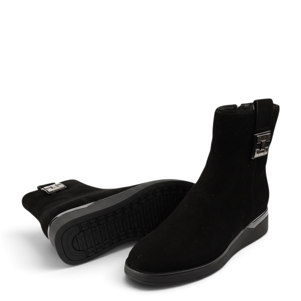 ada-shoes.ro Feeling black suede ankle boots with side zipper and metallic buckle detail on a low 3cm heel