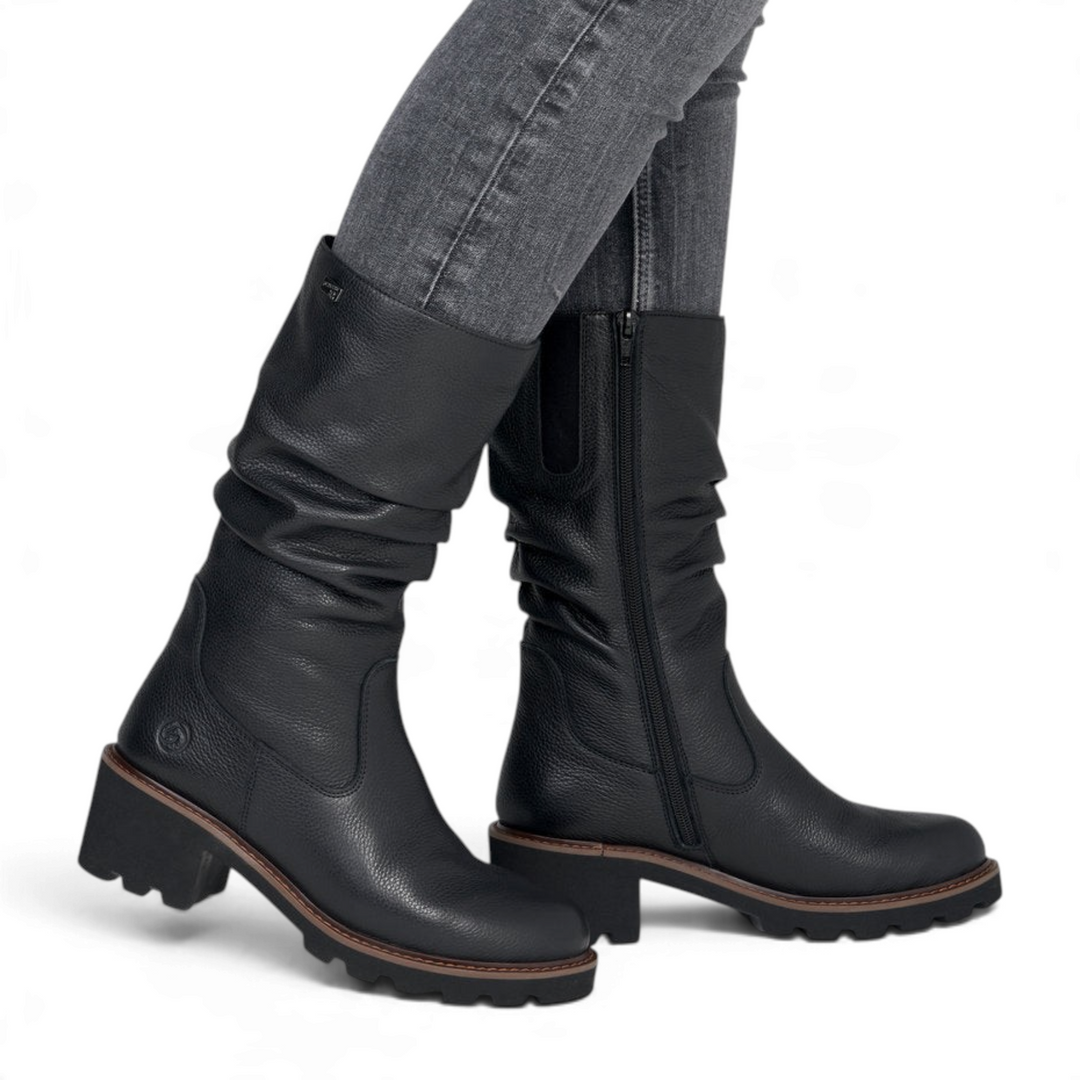 ada-shoes.ro Remonte black slouchy boots with remonteTEX waterproof membrane, block heel, and side zipper closure.