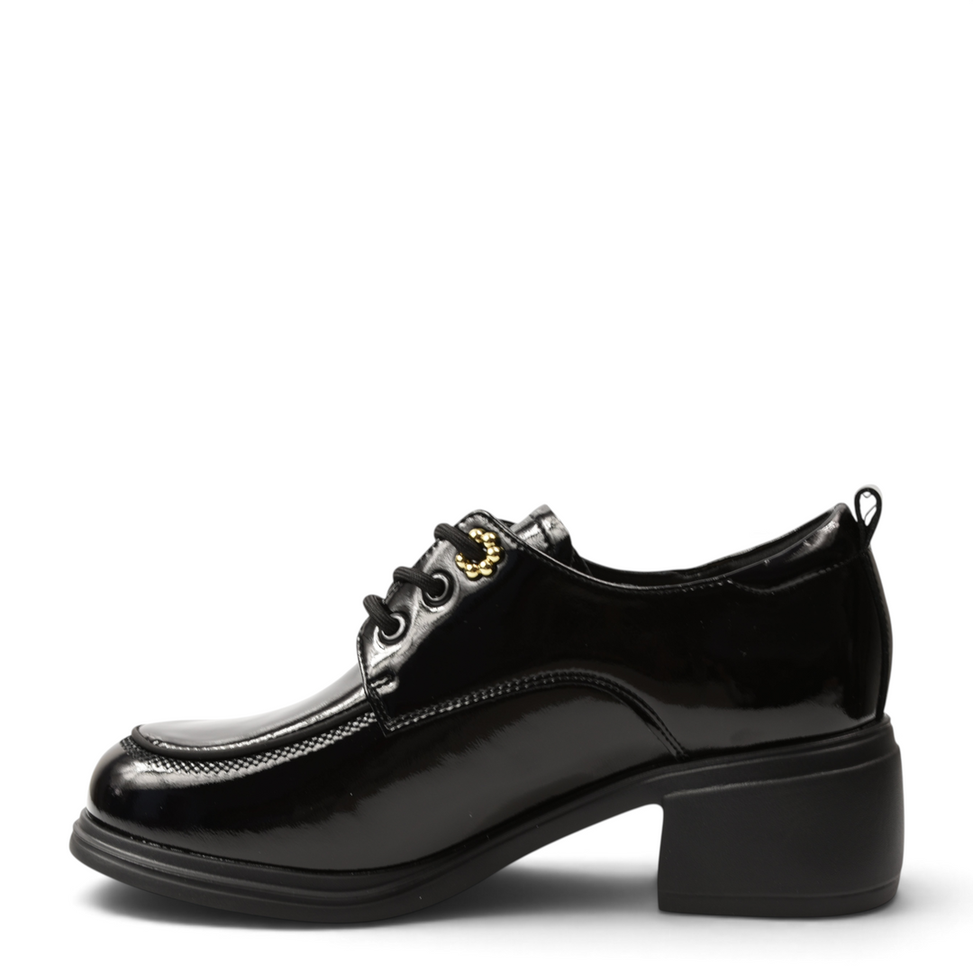 ada-shoes.ro Anna Viotti black patent leather Oxford-style casual shoes with gold eyelet details and a stable block heel.