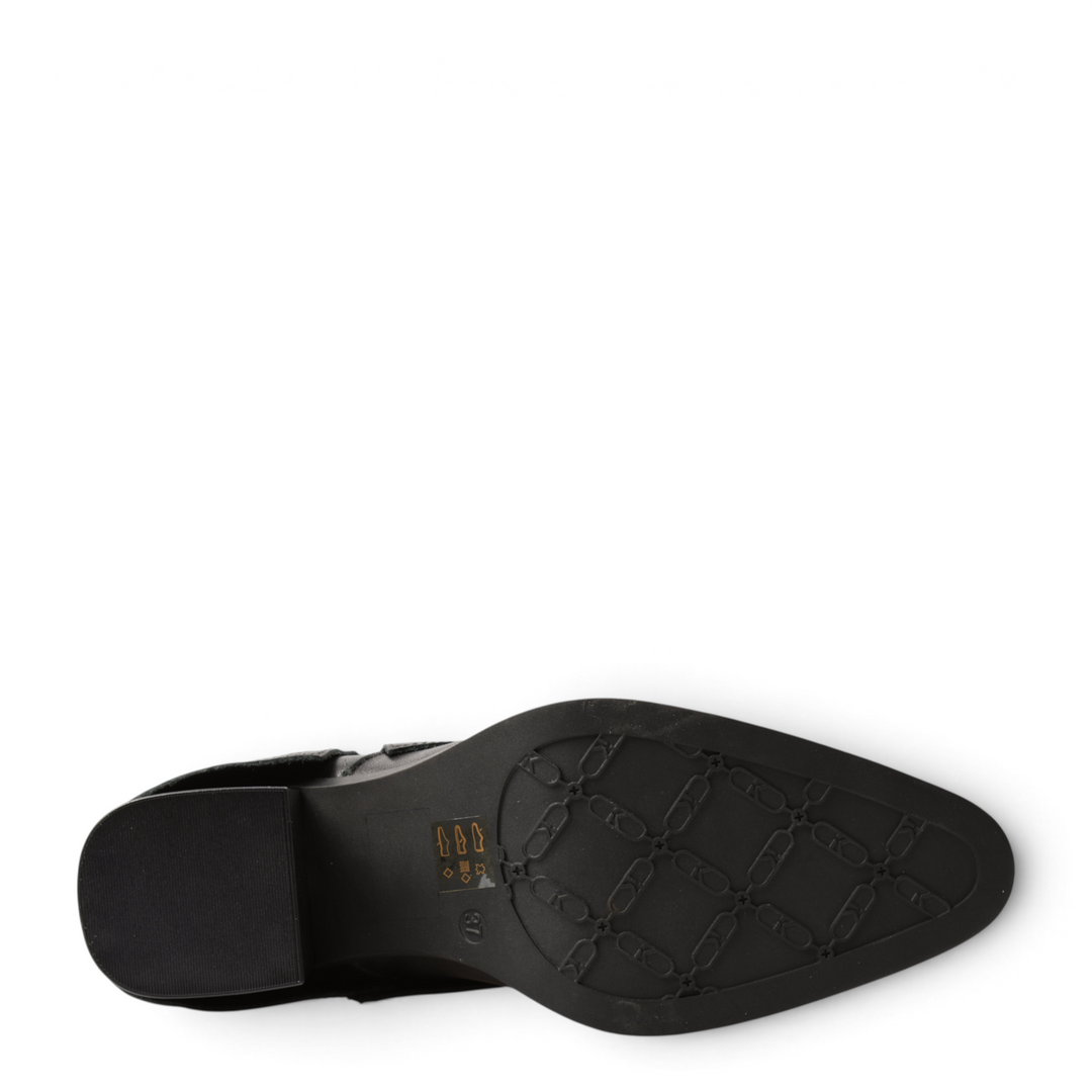 ada-shoes.ro Anna Viotti black suede boot sole with patterned tread and stable block heel