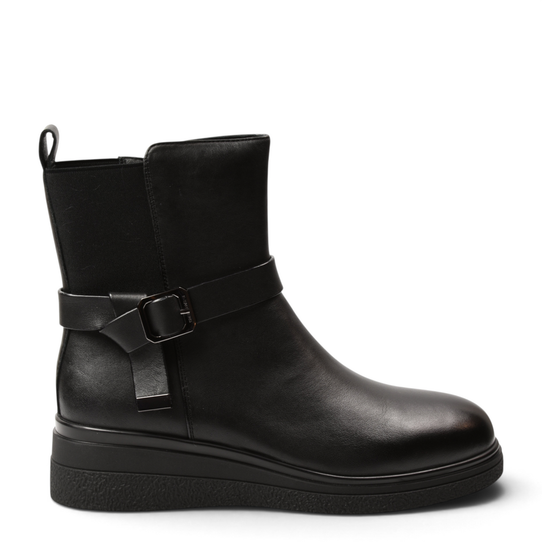 ada-shoes.ro Anna Viotti black leather ankle boots with a side buckle strap, rounded toe, and comfortable flat sole.
