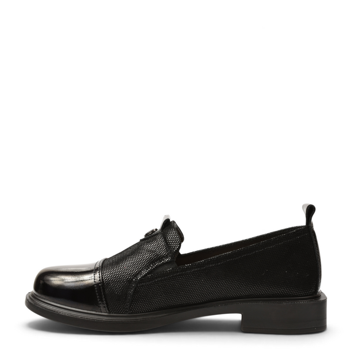 ada-shoes.ro Pass Collection black casual loafers with a textured mesh upper and patent leather toe cap