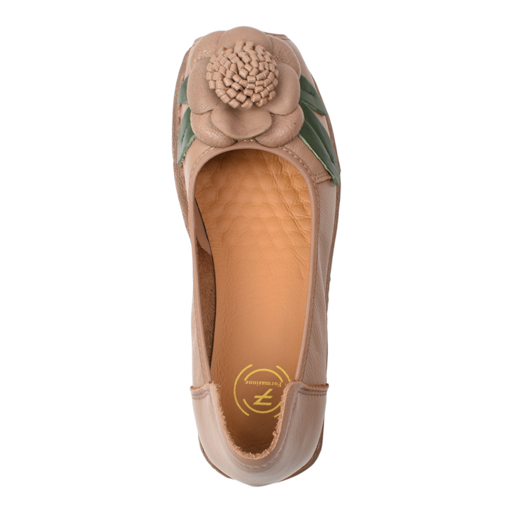 ada-shoes.ro Formazione beige leather casual shoes with 3D floral accent and green leaf details, top view.