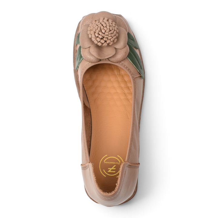 ada-shoes.ro Formazione beige leather casual shoes with 3D floral accent and green leaf details, top view.