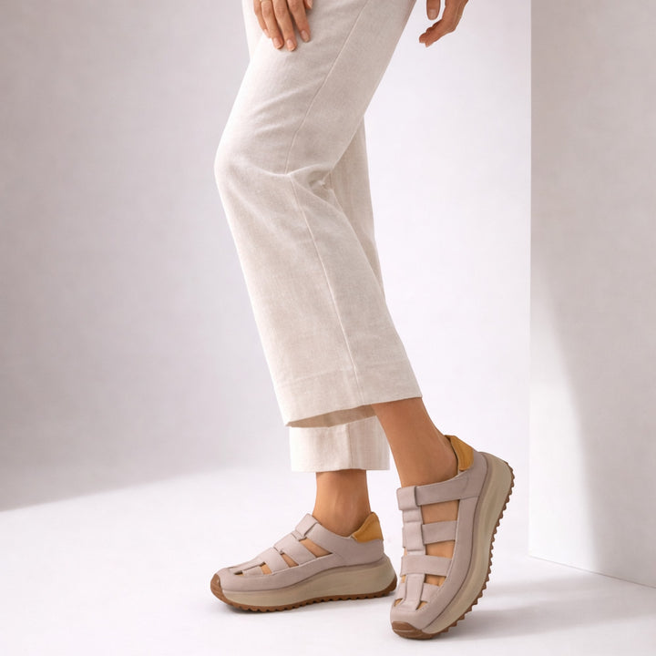 Sneakers KM8882