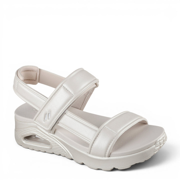 Skechers Street