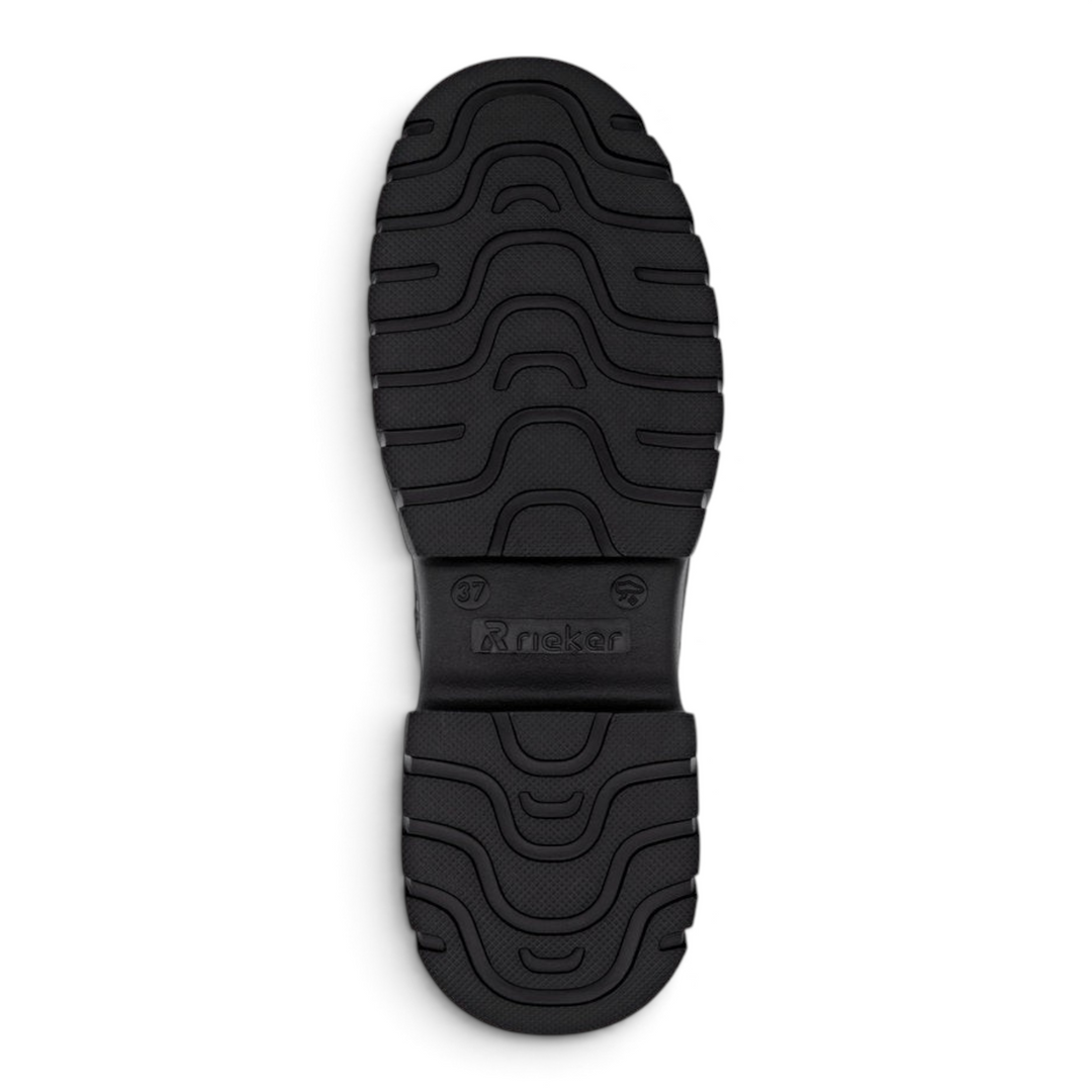 Black chunky rubber outsole of Rieker W1870-02 casual boots from ada-shoes.ro featuring a shock-absorbing tread pattern.