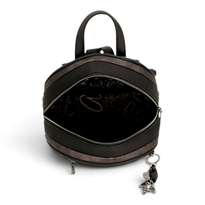 ada-shoes.ro Anekke casual backpack in black and brown with a zip-top opening and decorative metal charm