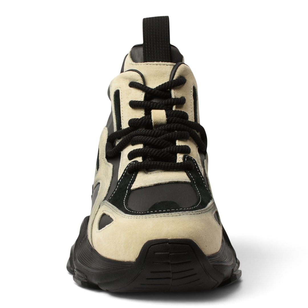 ada-shoes.ro Y5797-N chunky sneakers in beige suede and black leather with thick black soles and lace-up closure