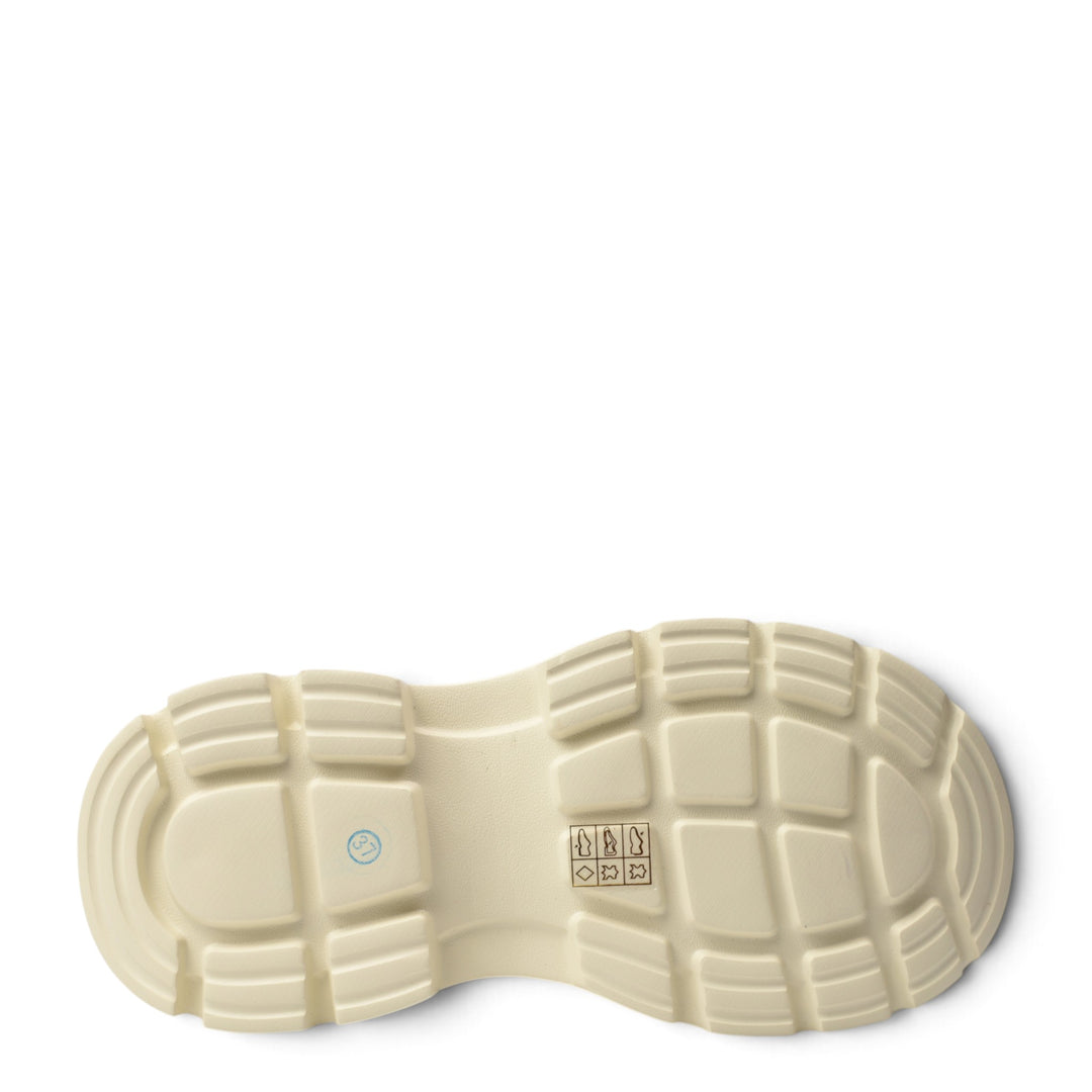 ada-shoes.ro casual sneakers 1011-N featuring a thick, flexible beige rubber sole with a chunky tread pattern