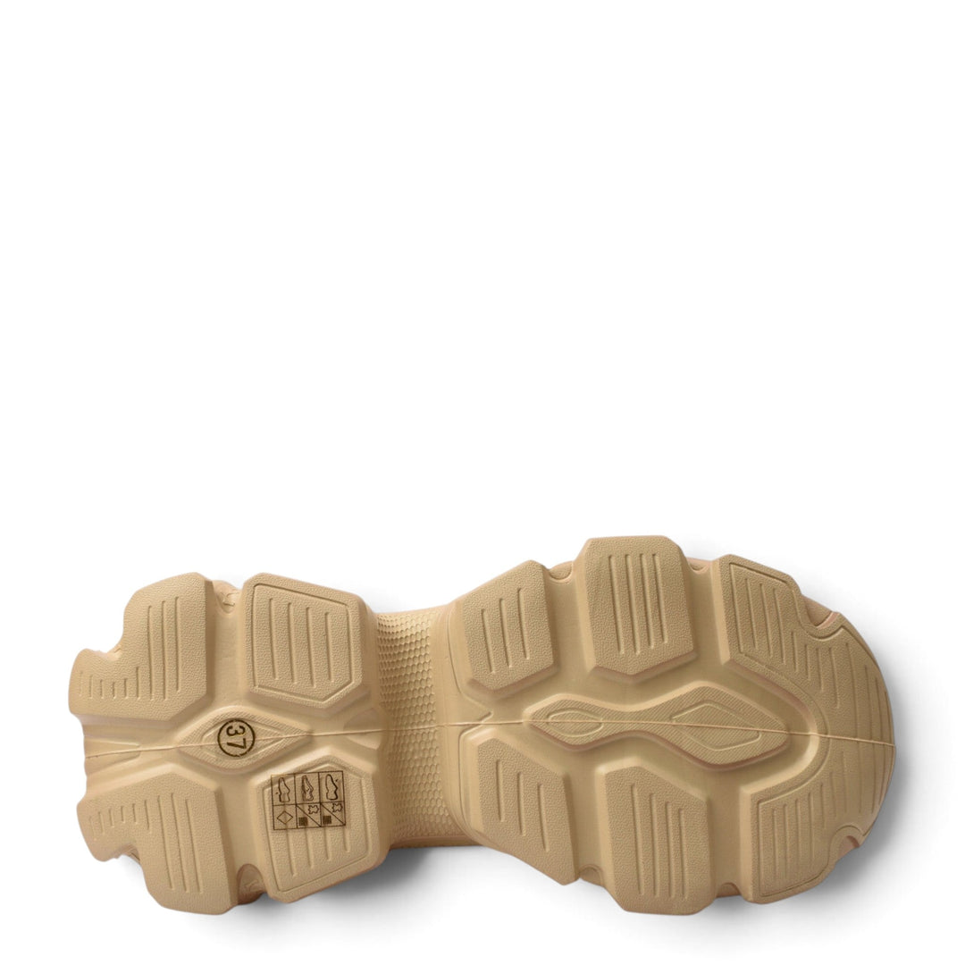 ada-shoes.ro Franco Gerardo Ghete Y5759-1G-B beige chunky rubber sneaker sole with textured tread pattern