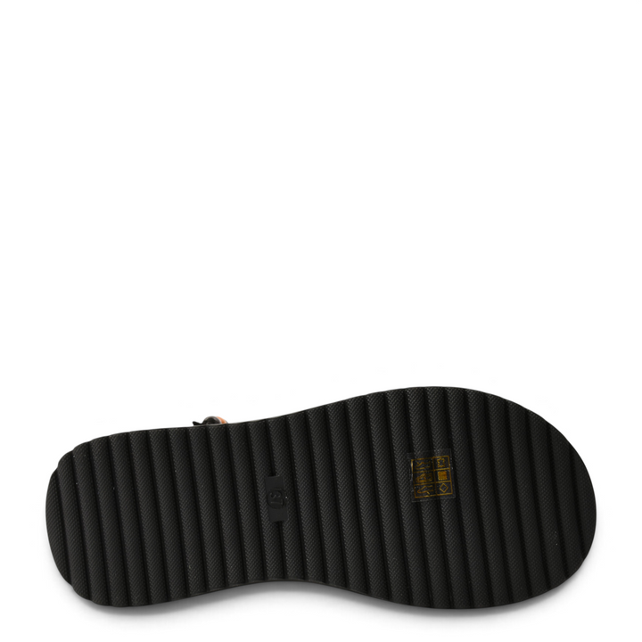 ada-shoes.ro black ridged rubber sole of a boot with size 37 label