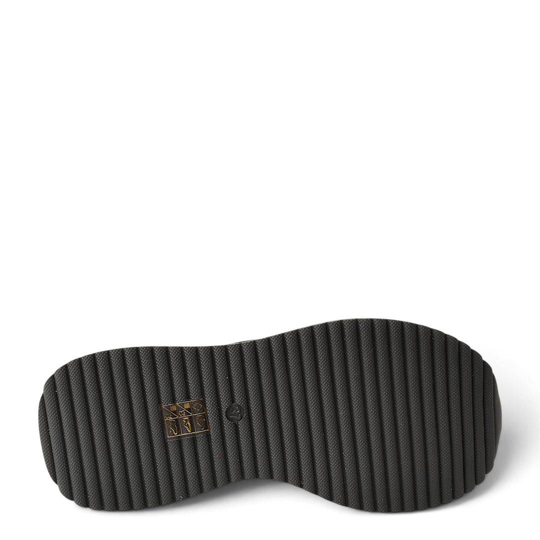 ada-shoes.ro Franco Gerardo black casual boot sole with a ridged, lightweight design for better grip and comfort.
