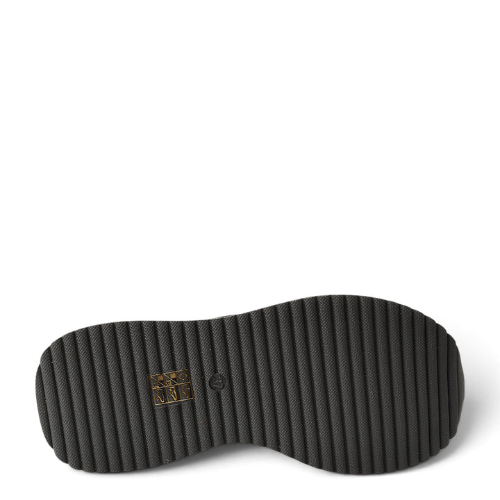 ada-shoes.ro Franco Gerardo black casual boot sole with a ridged, lightweight design for better grip and comfort.