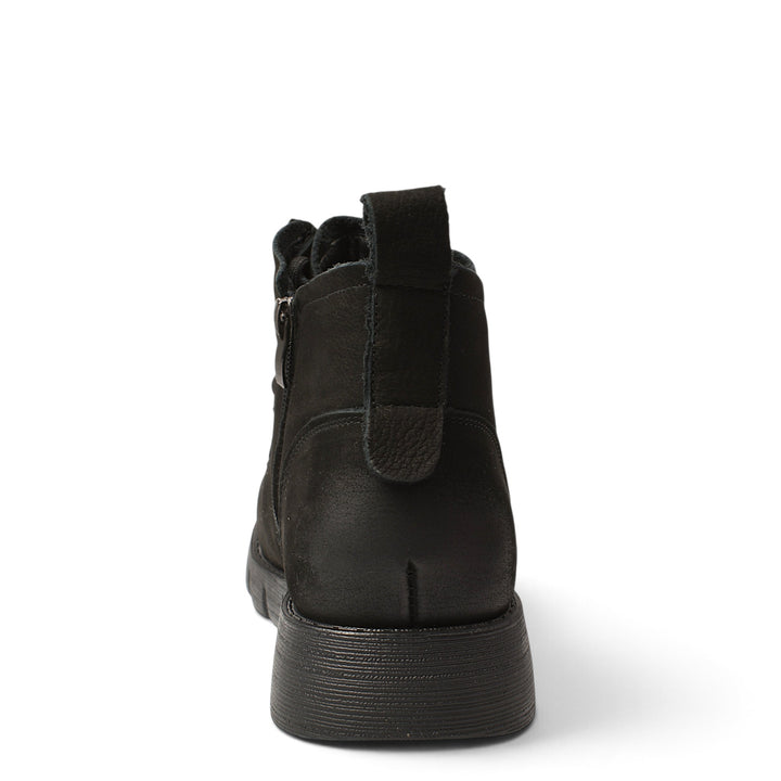 ada-shoes.ro Formazione 8268 black casual boots viewed from the back showing the heel and zipper detail