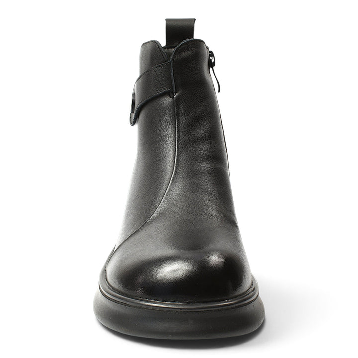 ada-shoes.ro black leather ankle boots with side zipper and flexible sole for daily comfort