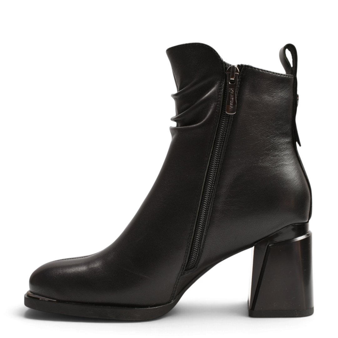 ada-shoes.ro Karisma black leather ankle boots with a draped upper, side zipper, and a sculpted block heel.