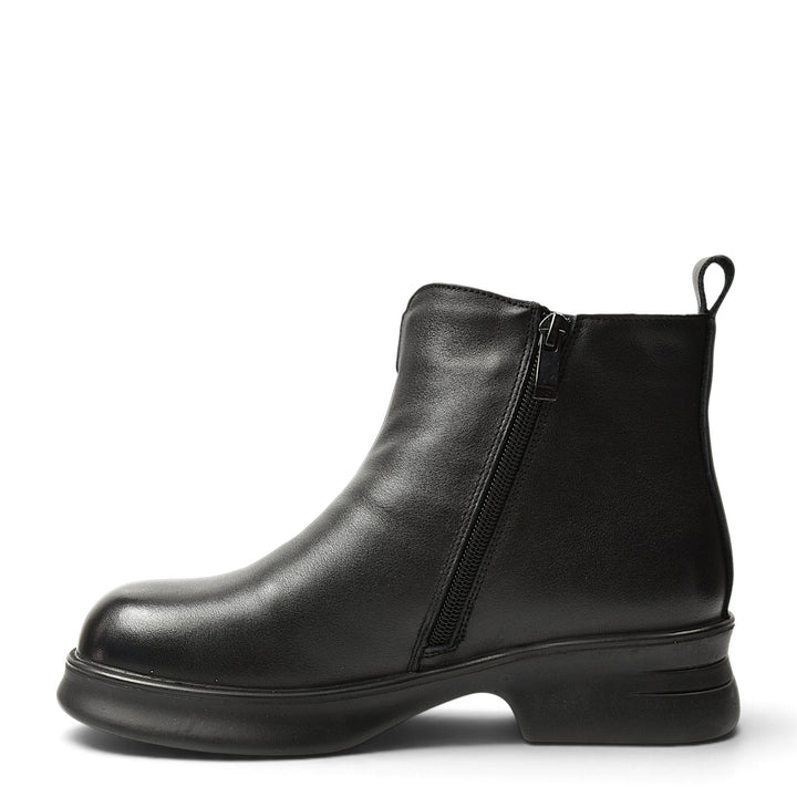ada-shoes.ro black leather ankle boots with side zipper, flexible sole, and comfortable design for daily wear