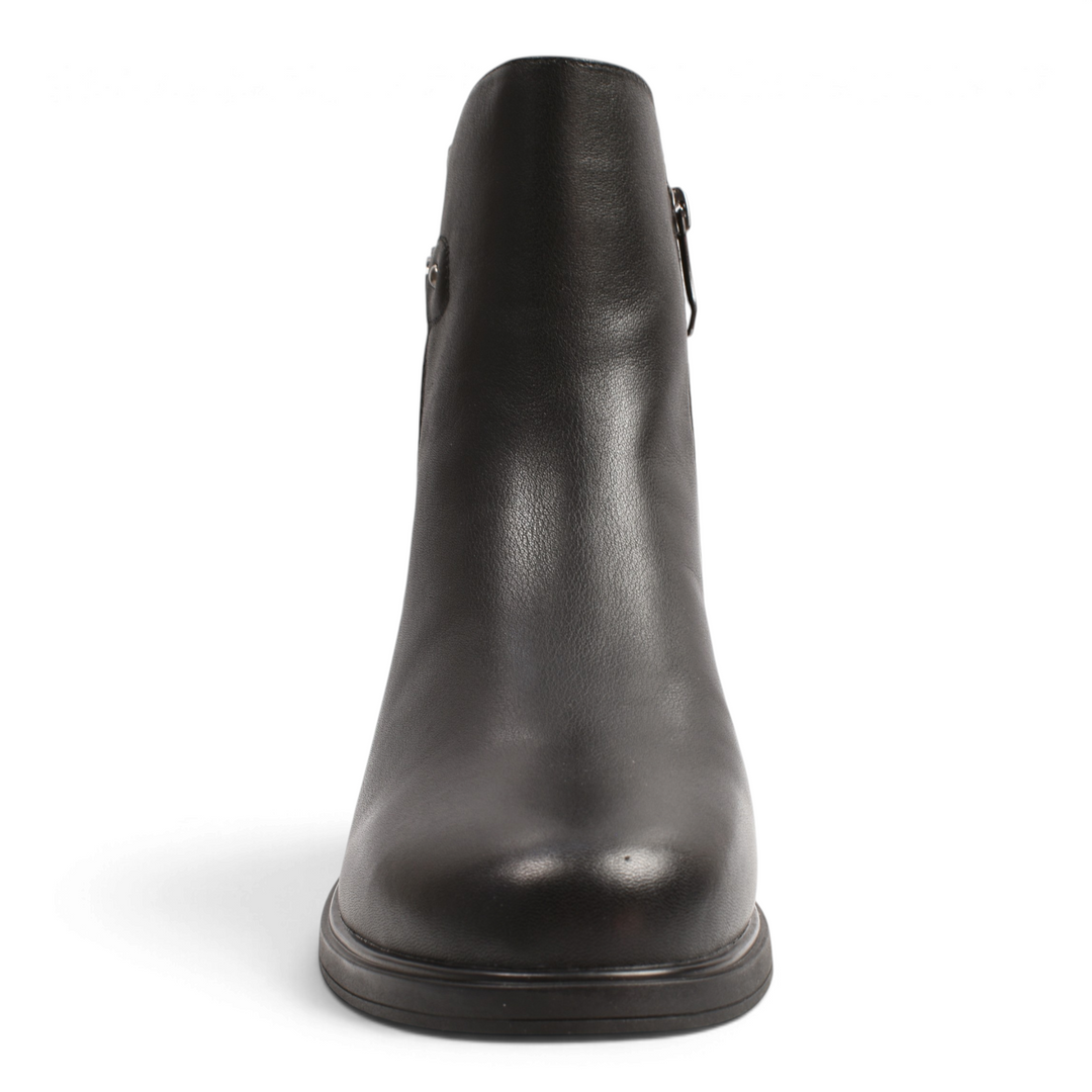 ada-shoes.ro black leather ankle boots with a smooth finish and side zipper, front view