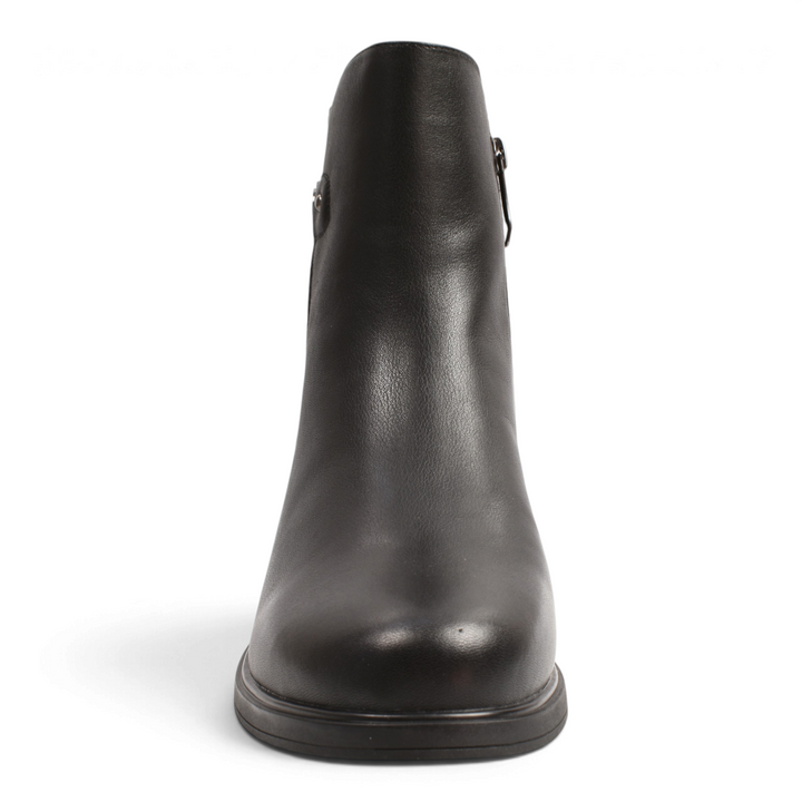 ada-shoes.ro black leather ankle boots with a smooth finish and side zipper, front view