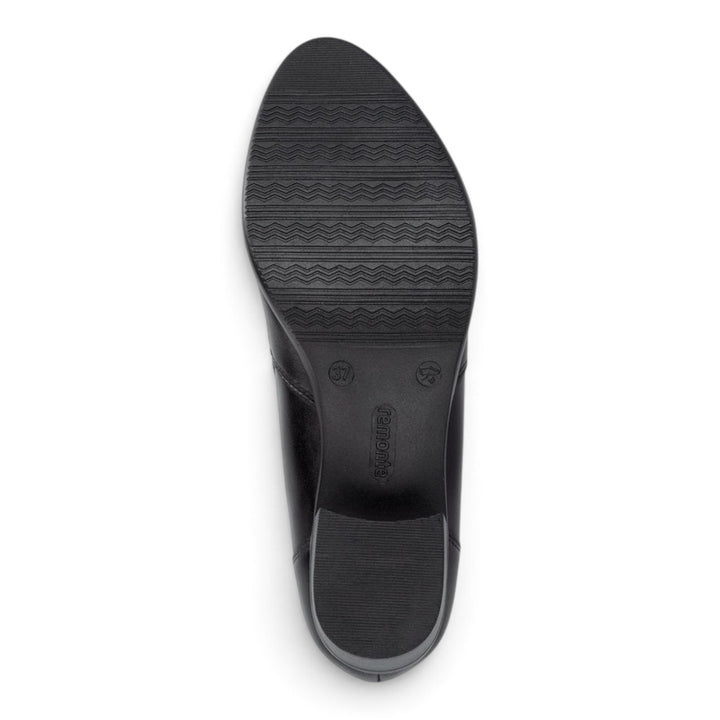ada-shoes.ro Remonte black leather ankle boot sole with textured grip pattern and block heel