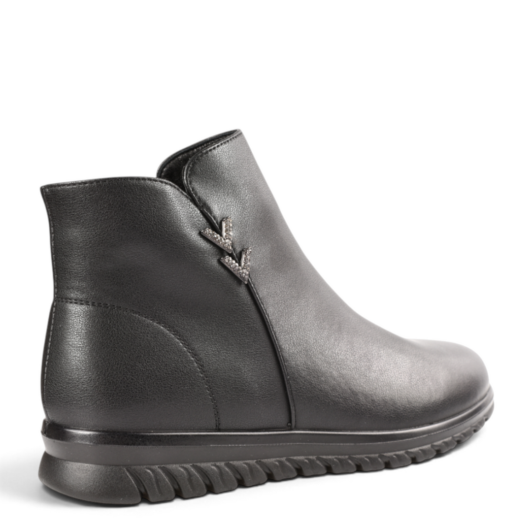 ada-shoes.ro PASS COLLECTION black leather casual ankle boots with side zipper and 3.5 cm sole