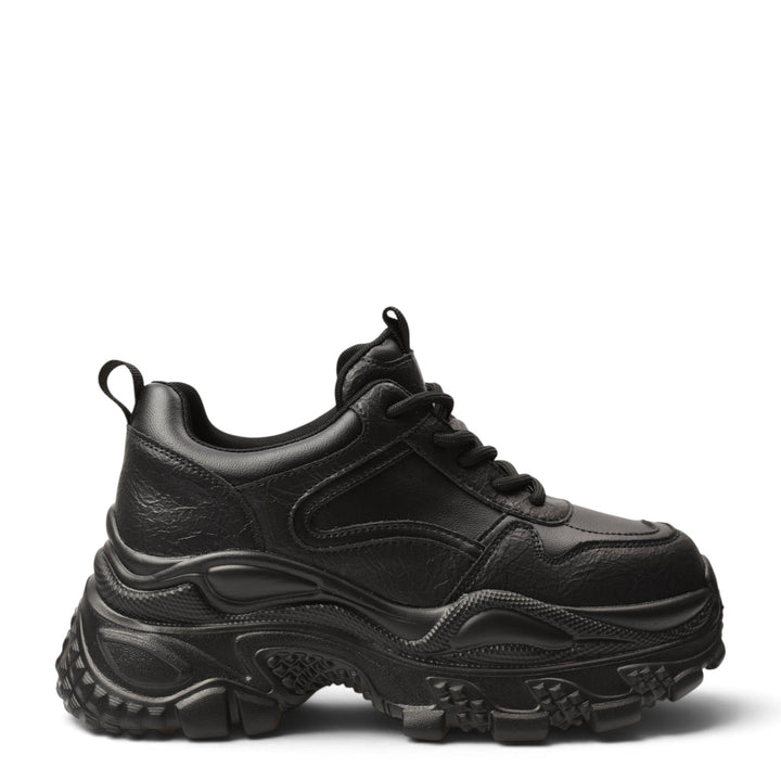 ada-shoes.ro black leather sneakers with a chunky 4cm platform sole, lace-up closure, and modern casual design.