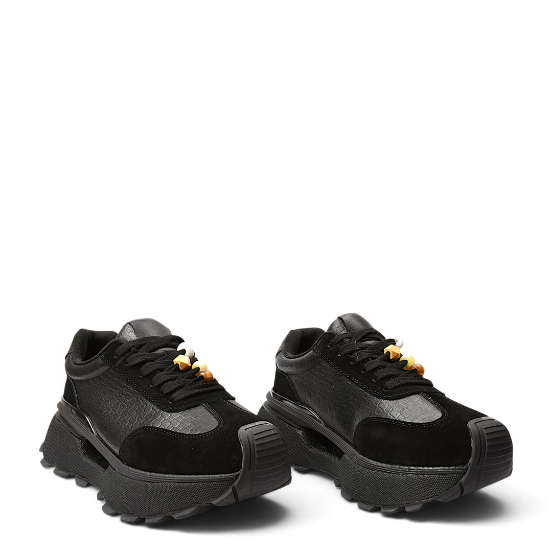 ada-shoes.ro black sneakers in suede and natural leather with a thick 4.5 cm platform sole and lace-up closure.