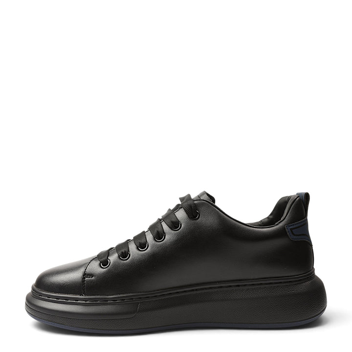 ada-shoes.ro black leather sneakers with a 4cm flexible sole and lace-up closure for a modern casual look