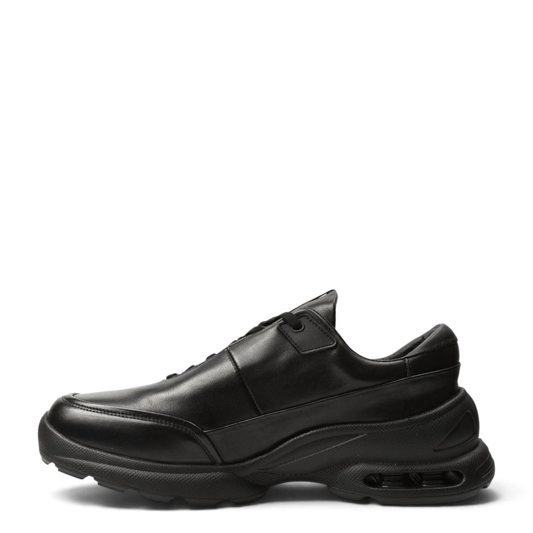 ada-shoes.ro black leather sneakers with a thick, flexible 5cm sole and lace-up closure for casual daily wear.