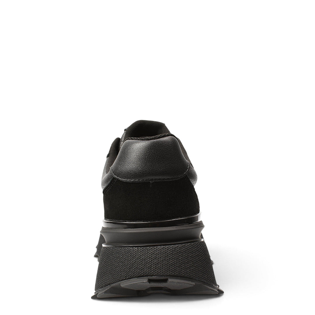 ada-shoes.ro FEELING 68102 black sneakers featuring a mix of suede and leather with a thick, flexible platform sole.
