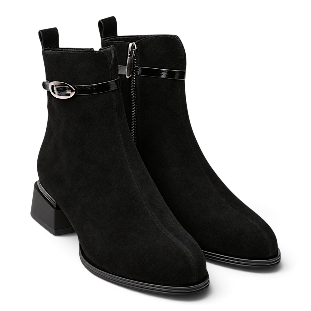 ada-shoes.ro Anna Viotti black suede ankle boots with a low block heel, side zipper, and decorative buckle strap.