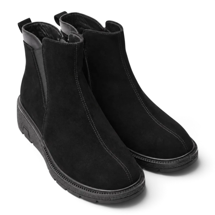 Anna Viotti black suede ankle boots from ada-shoes.ro with a rounded toe, side zipper, and 3.5 cm platform sole.