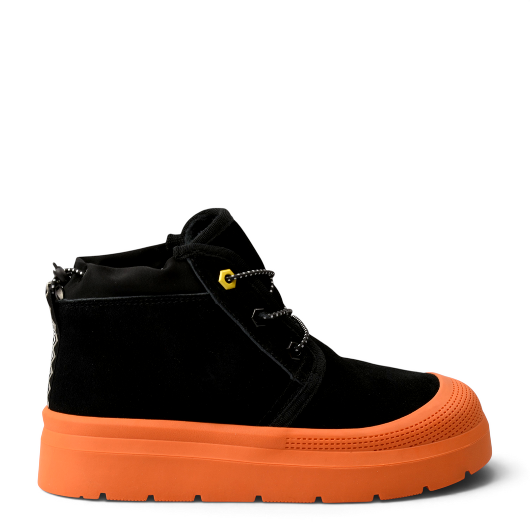 ada-shoes.ro Feeling black suede ankle boots with a thick orange platform sole and textured front toe protection.
